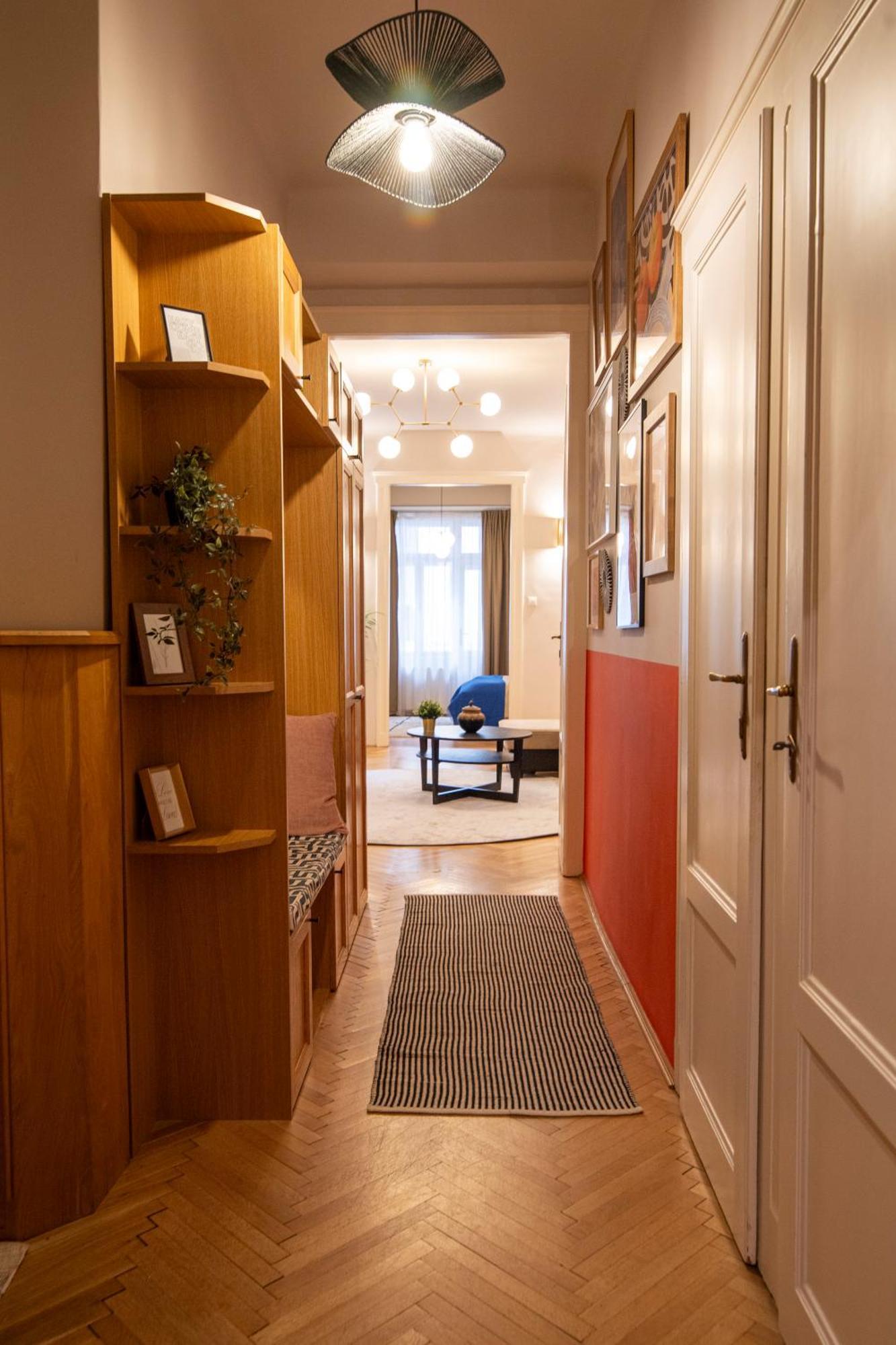 Be A Budapester Exterior photo